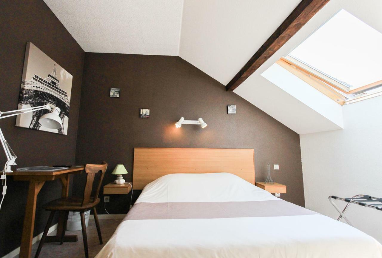 Hotel Restaurant De La Poste Mulhouse Ottmarsheim Bantzenheim Ngoại thất bức ảnh